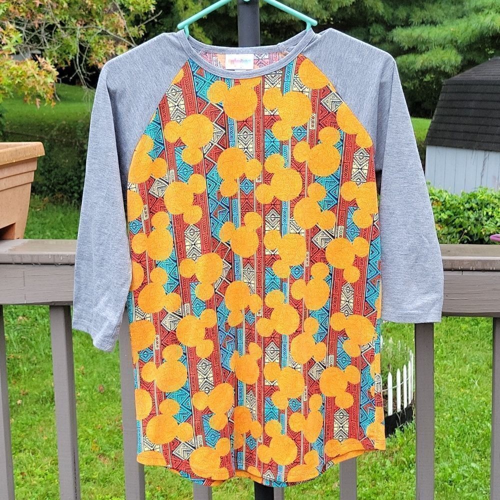 Lularoe
Disney shirt